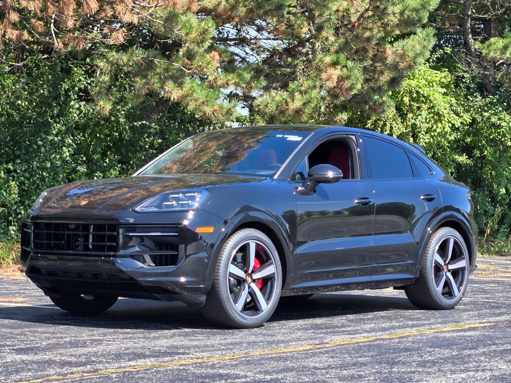 New 2026 Porsche Cayenne GTS image 39