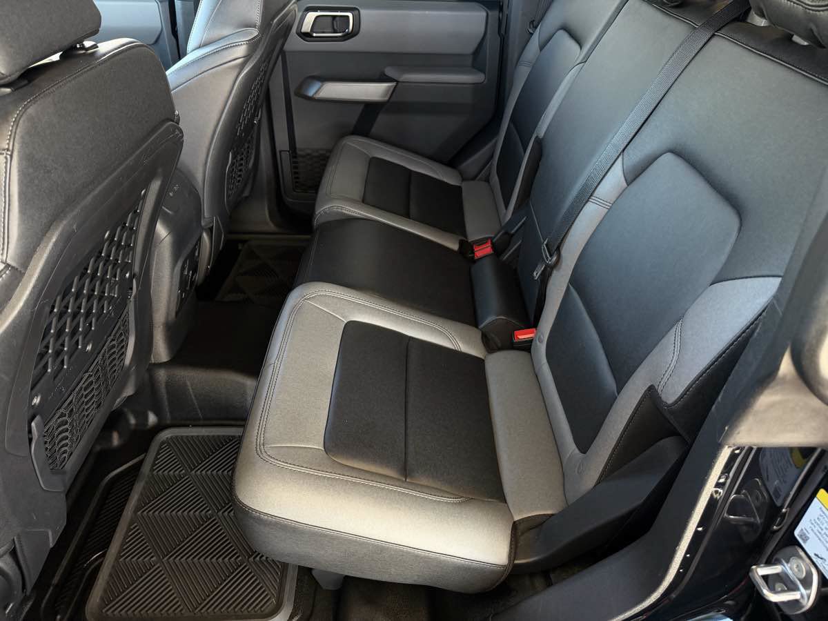 Used 2023 Ford Bronco Black Diamond AWD/4WD image 19
