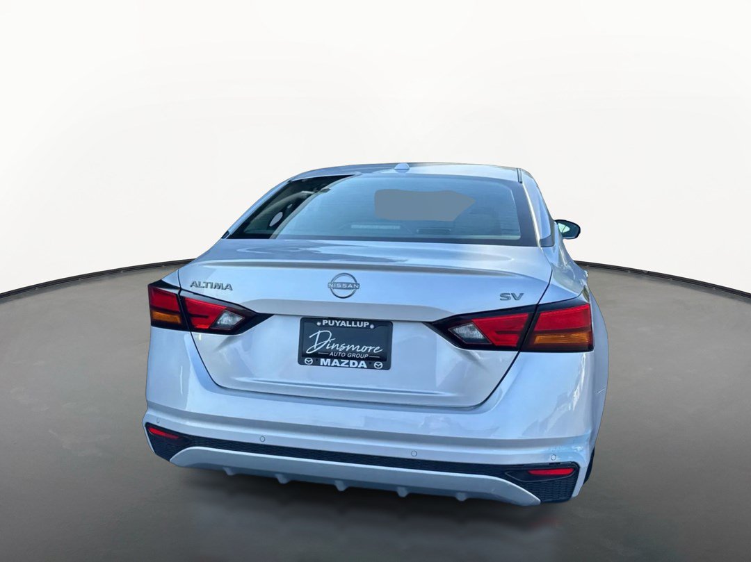 Used 2024 Nissan Altima 2.5 SV FWD image 4