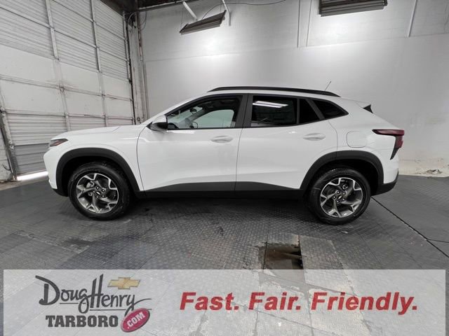 New 2025 Chevrolet Trax LT w/ Sunroof Package image 5