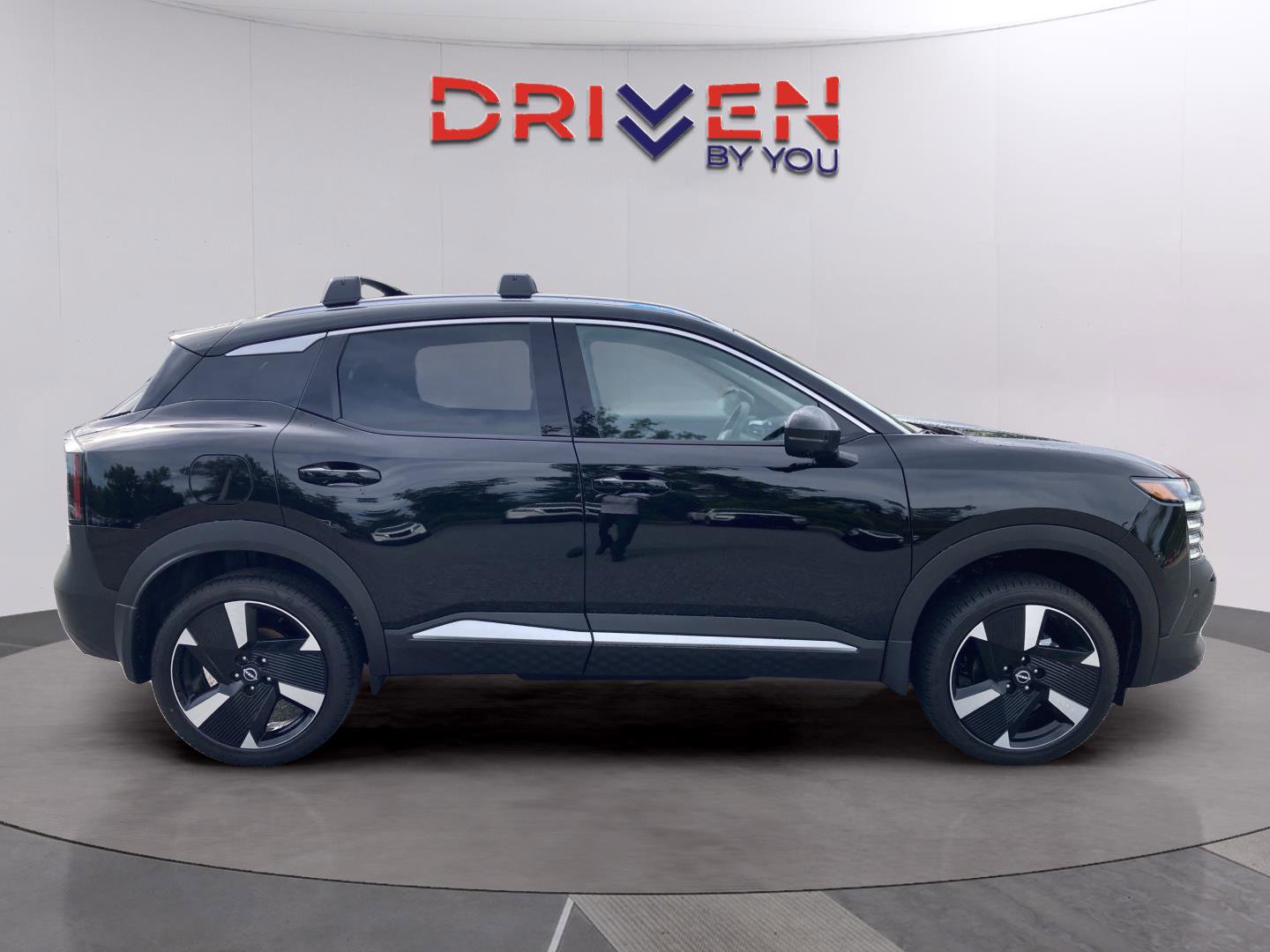 New 2025 Nissan Kicks SR image 6