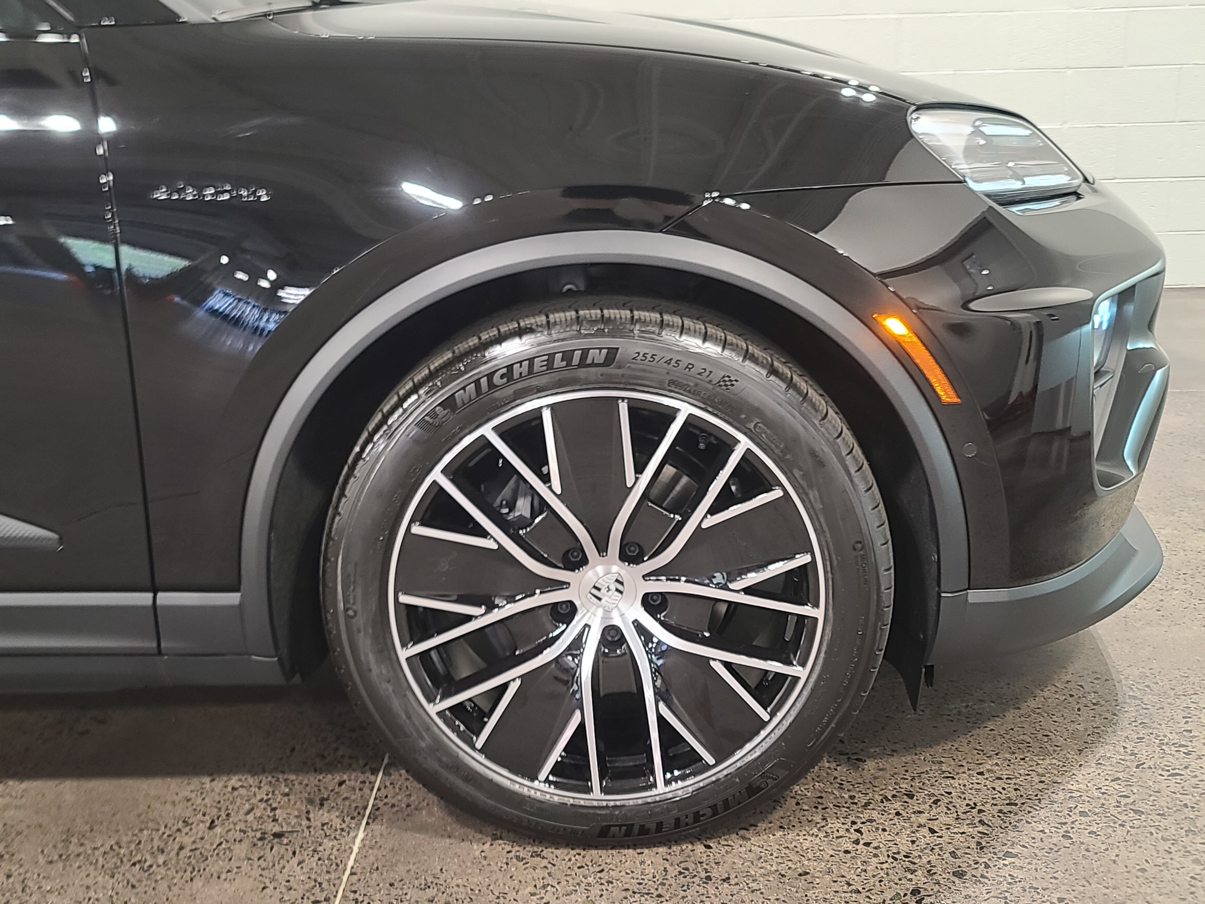 New 2026 Porsche Macan Electric RWD image 11