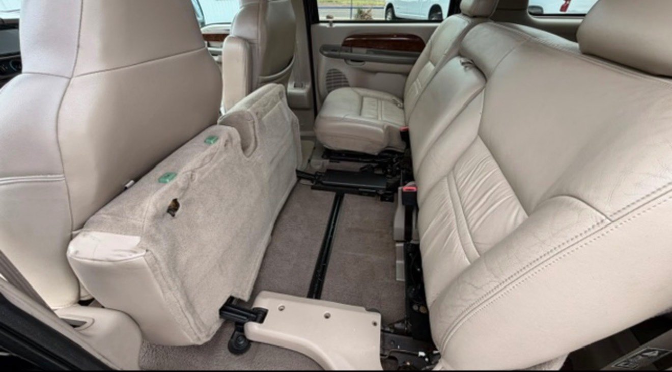 Used 2001 Ford Excursion Limited AWD/4WD image 13