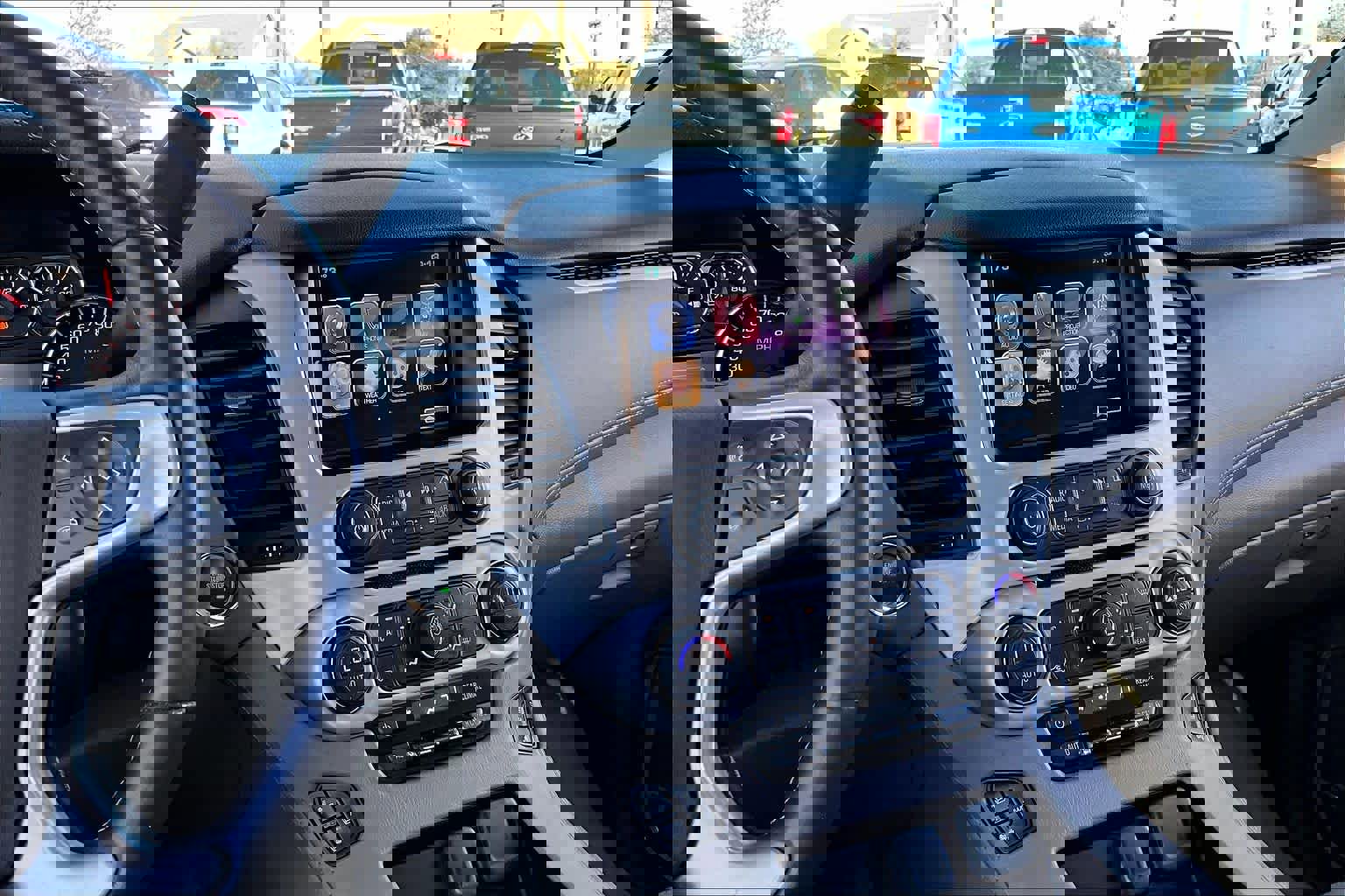 Used 2015 GMC Yukon SLT image 7