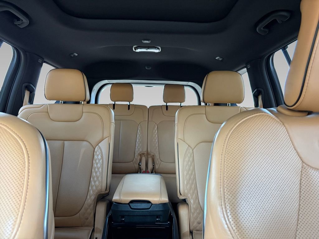 Used 2023 Jeep Grand Cherokee L Summit w/ Advanced Protech Group IV image 9