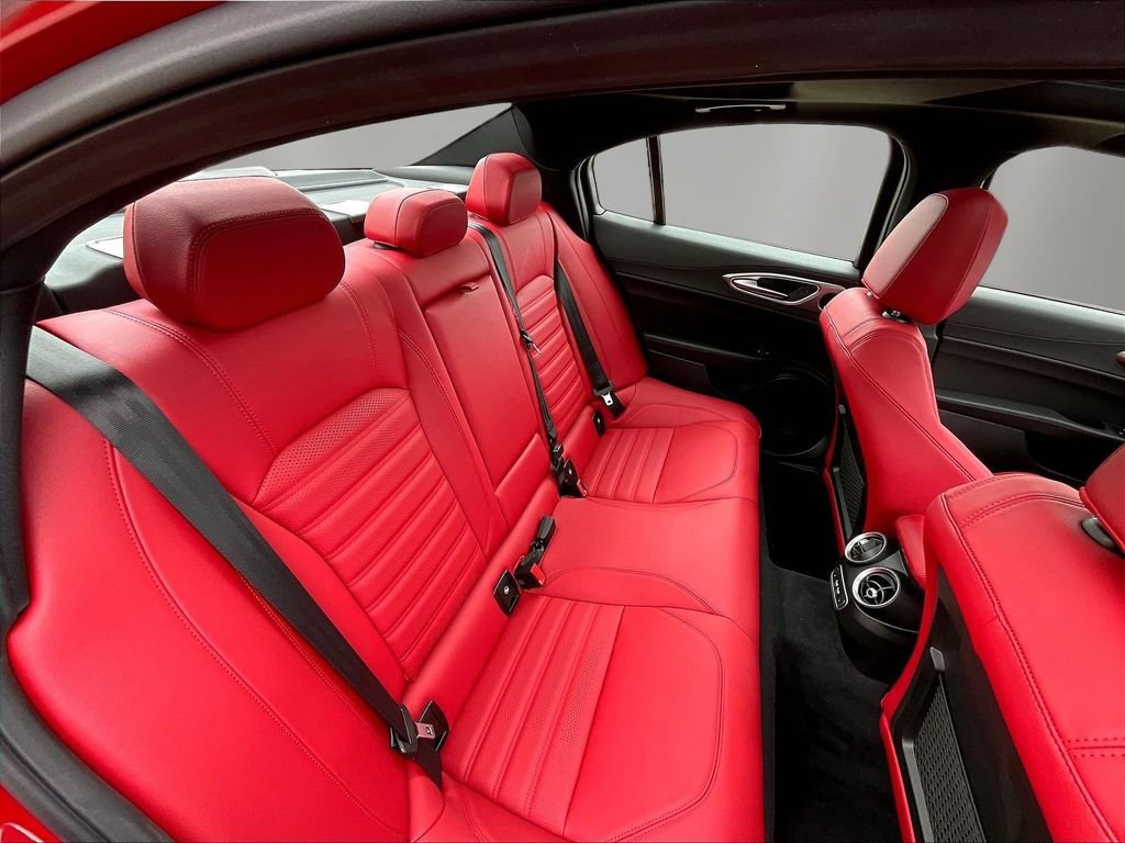 New 2025 Alfa Romeo Giulia AWD w/ Driving Assist Package image 10