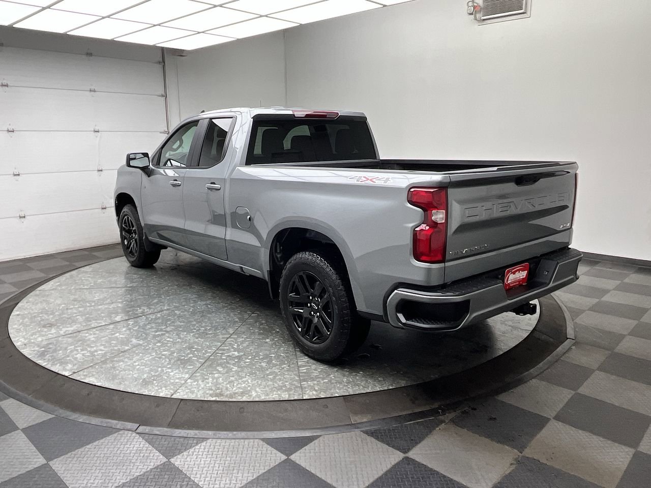 New 2026 Chevrolet Silverado 1500 RST w/ RST Select Package AWD/4WD image 2