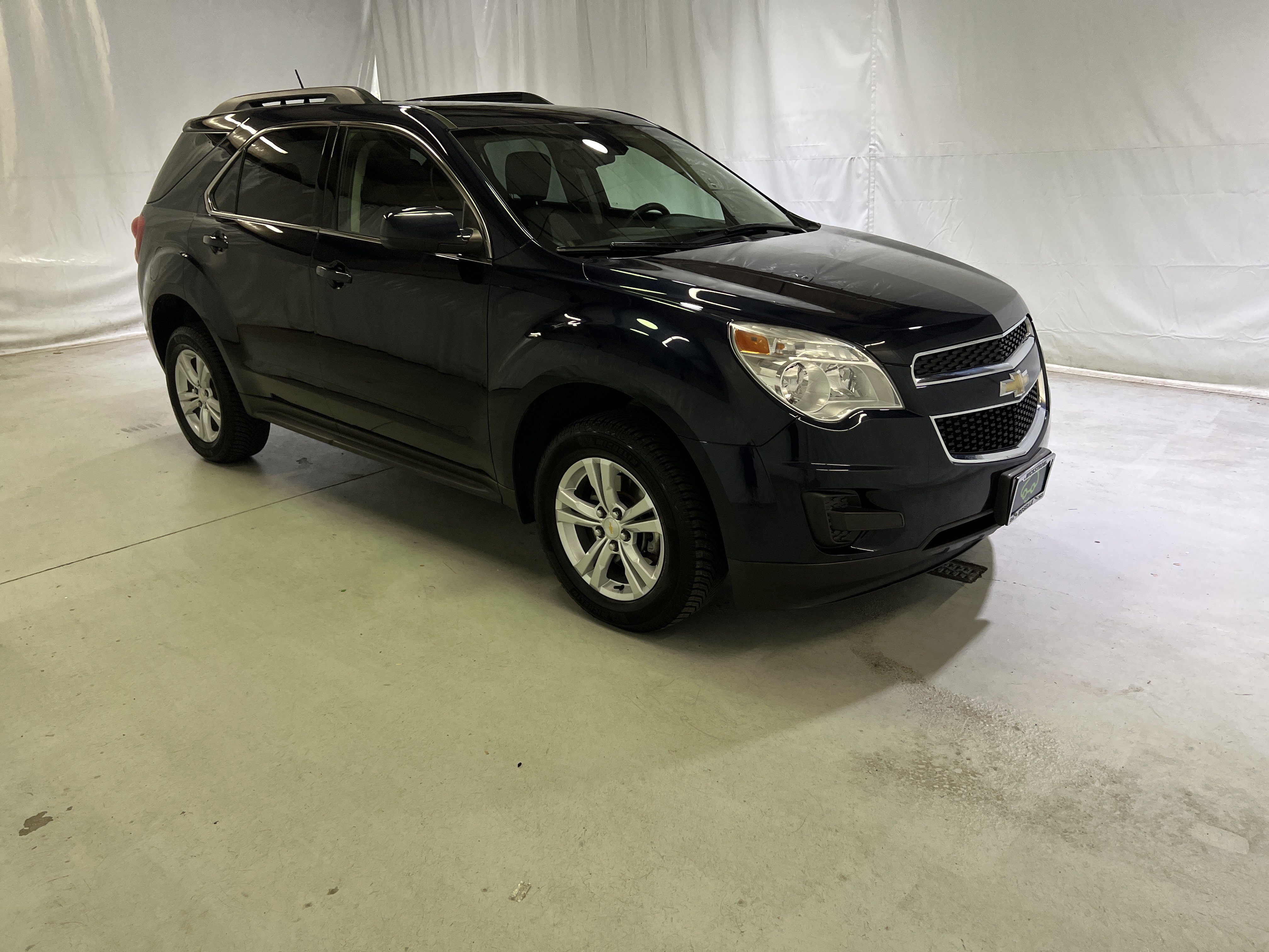 Used 2015 Chevrolet Equinox LT w/ Driver Convenience Package AWD/4WD image 2