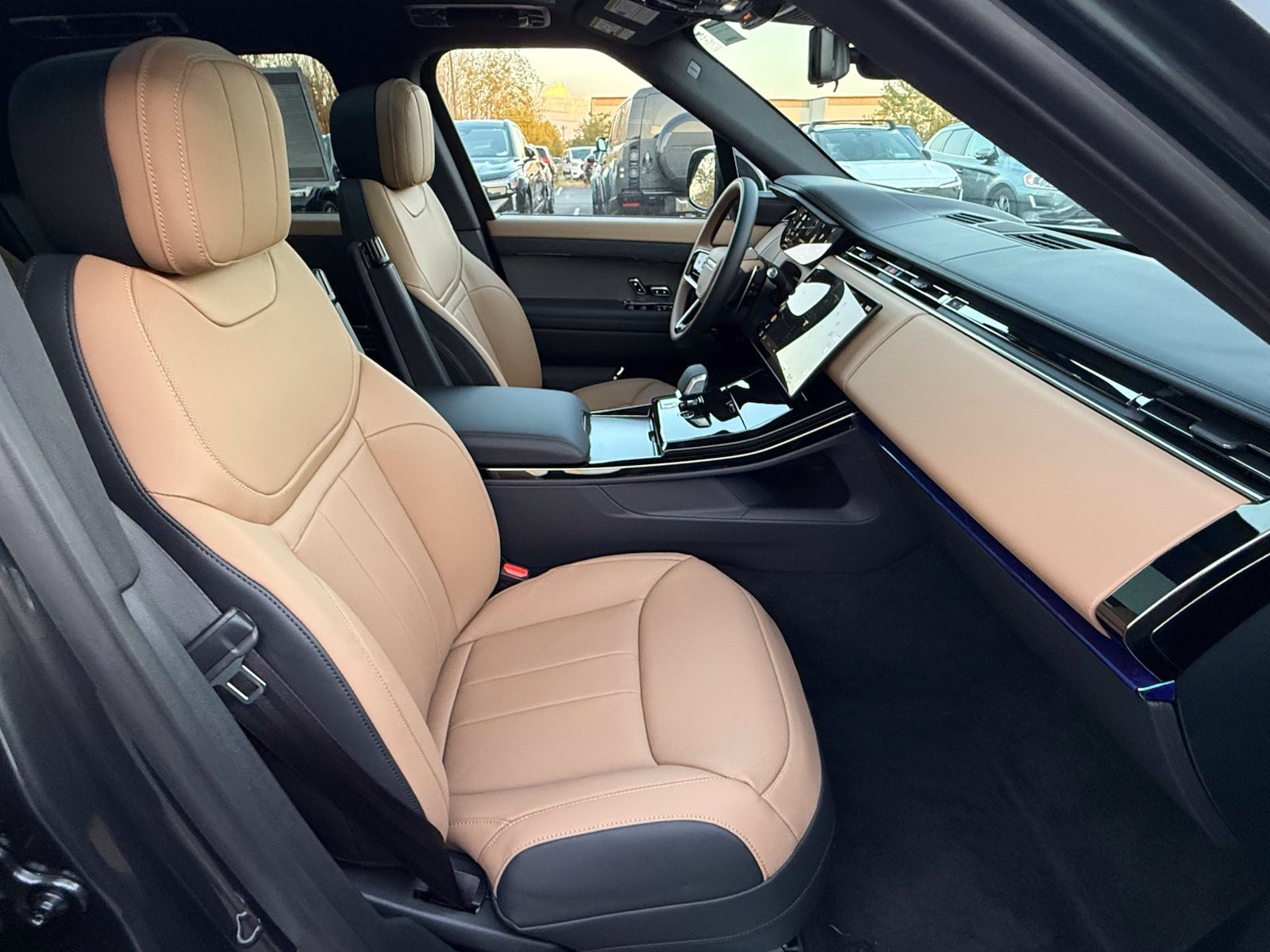 New 2026 Land Rover Range Rover Sport Dynamic SE AWD/4WD image 21