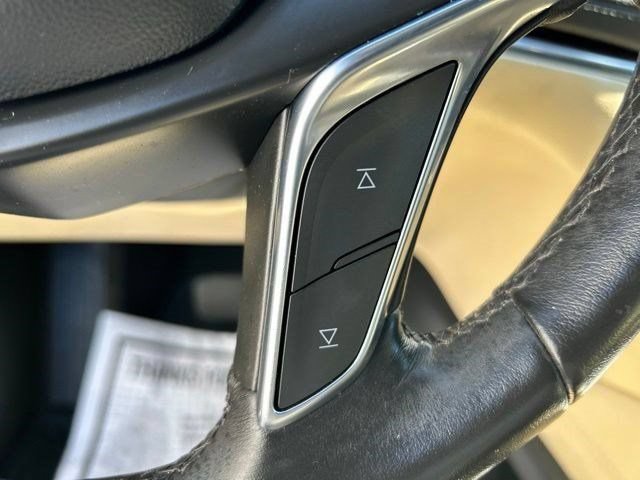 Used 2018 Cadillac XT5 Luxury w/ Driver Awareness Package AWD/4WD image 23