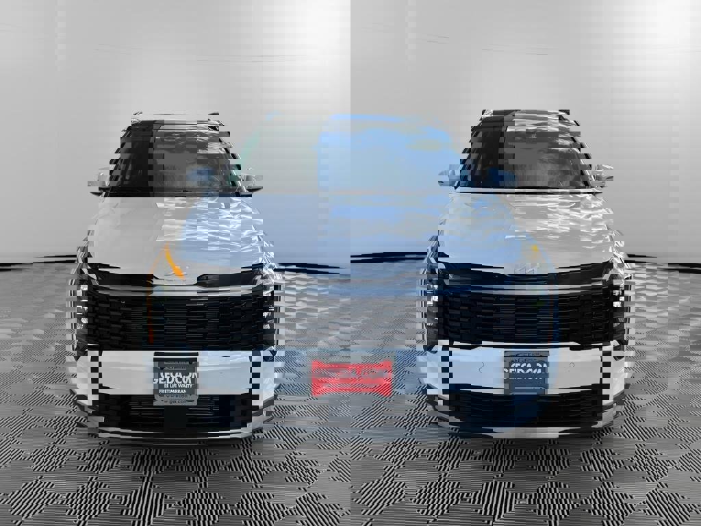 New 2026 Kia Sportage EX image 2