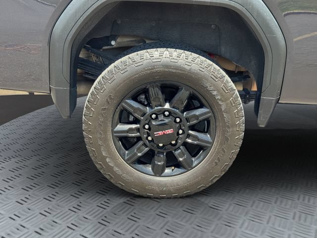 Used 2024 GMC Sierra 3500 AT4 w/ Technology Package AWD/4WD image 30