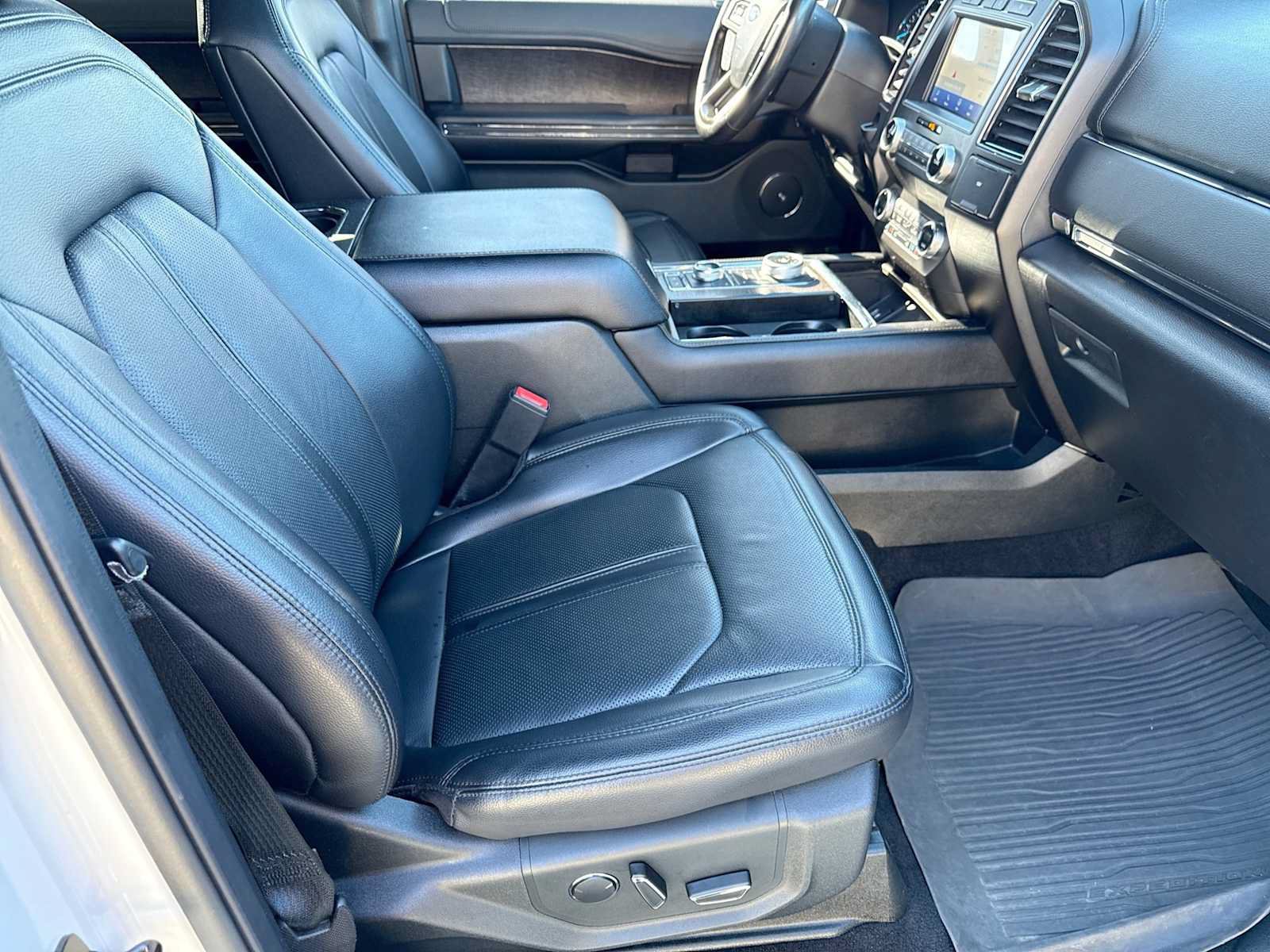 Used 2021 Ford Expedition Max Limited AWD/4WD image 22