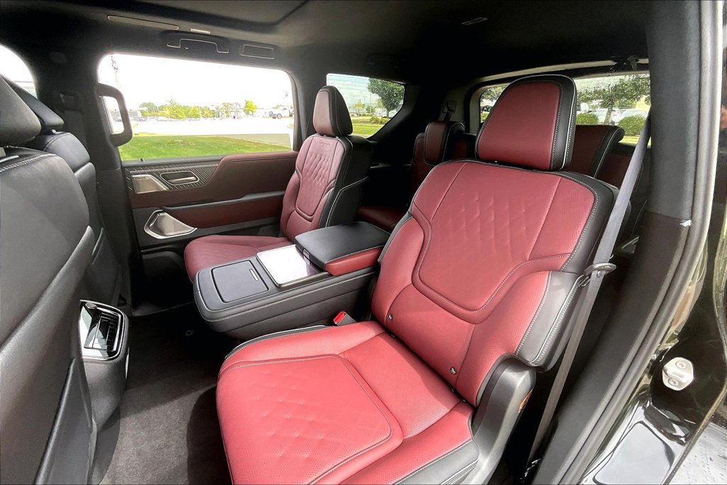 New 2027 INFINITI QX80 Autograph AWD/4WD image 10