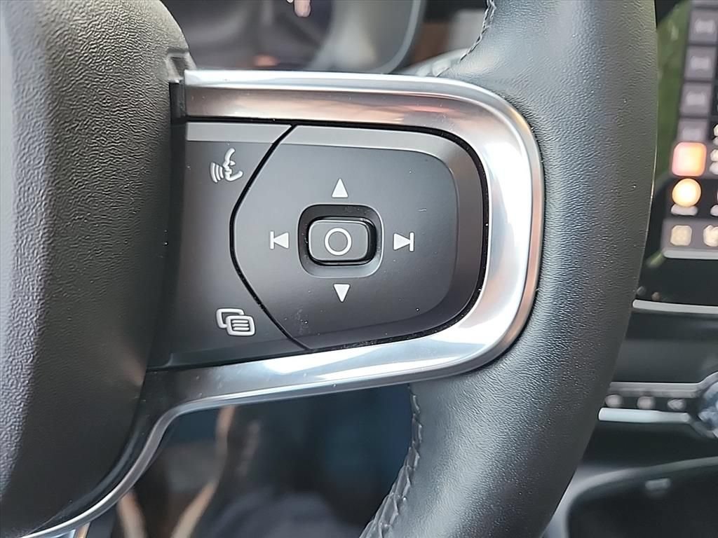 Certified 2024 Volvo XC40 Recharge Ultimate w/ Protection Package Premier AWD/4WD image 14