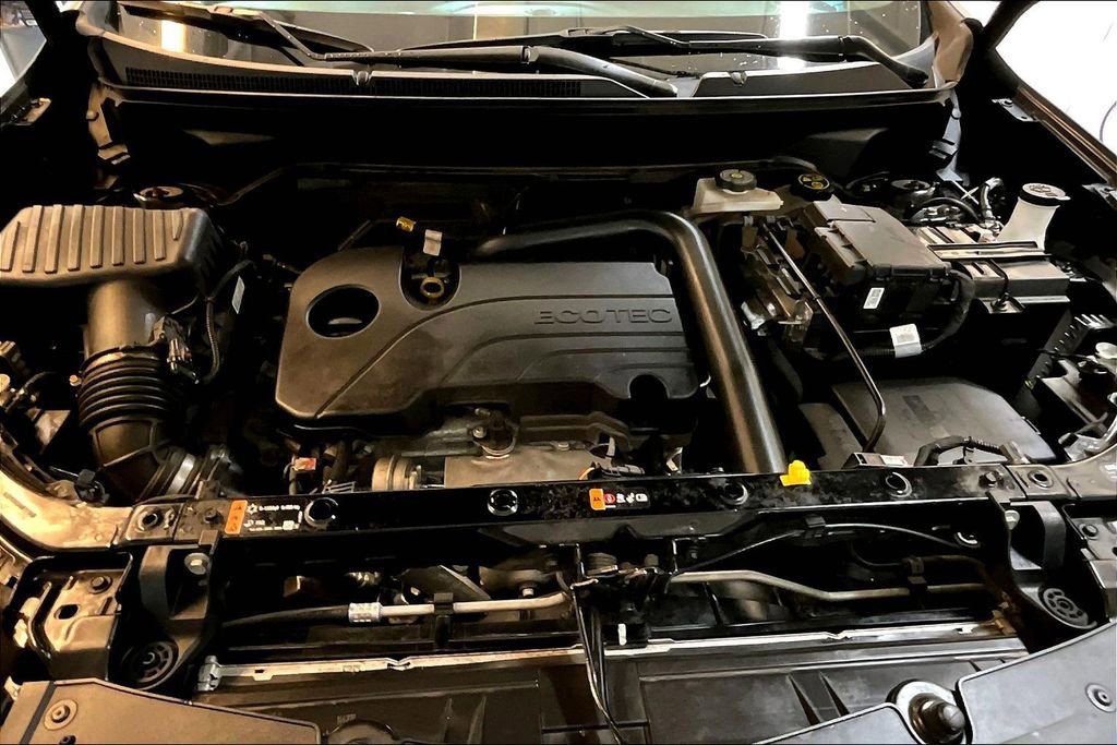 Used 2023 Chevrolet Equinox LT image 10