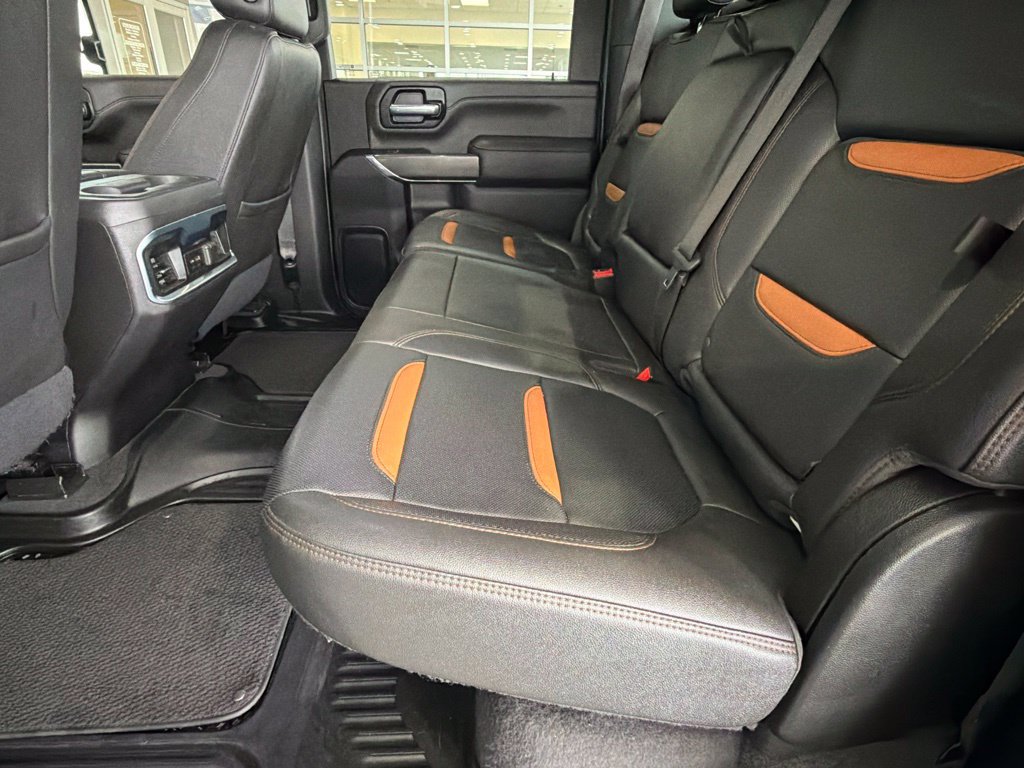 Used 2022 GMC Sierra 2500 AT4 w/ AT4 Premium Plus Package AWD/4WD image 32