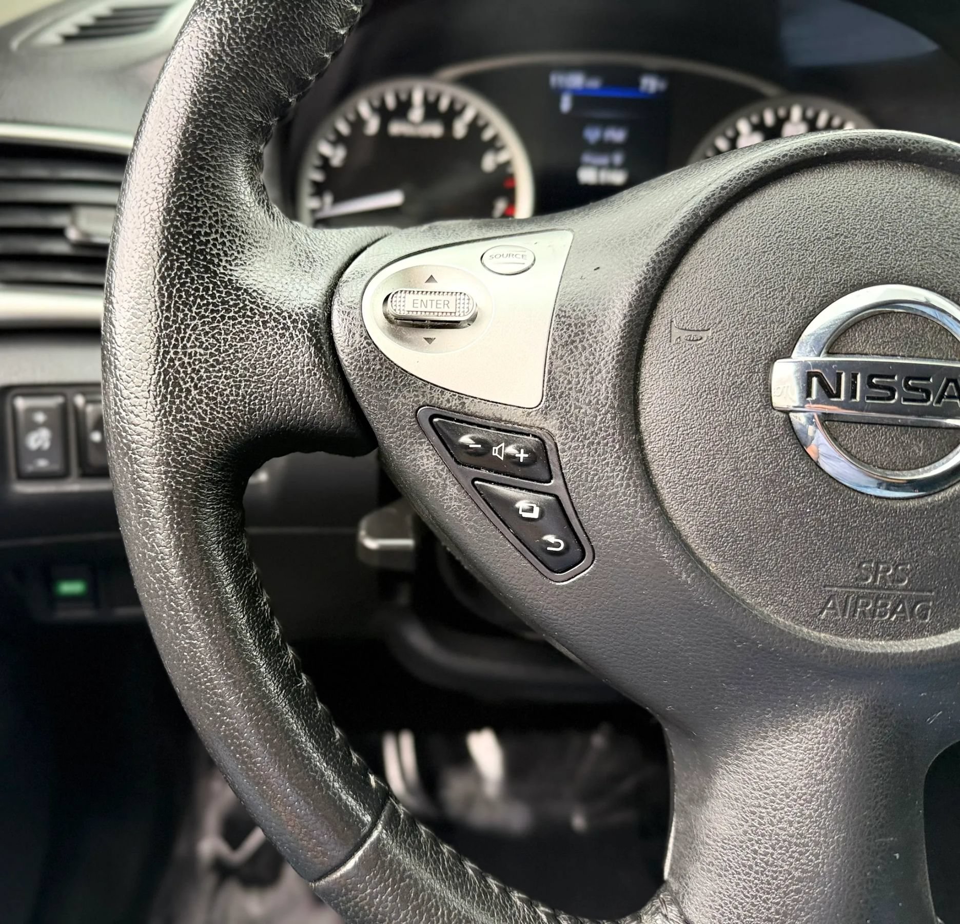 Used 2019 Nissan Sentra SV FWD image 13