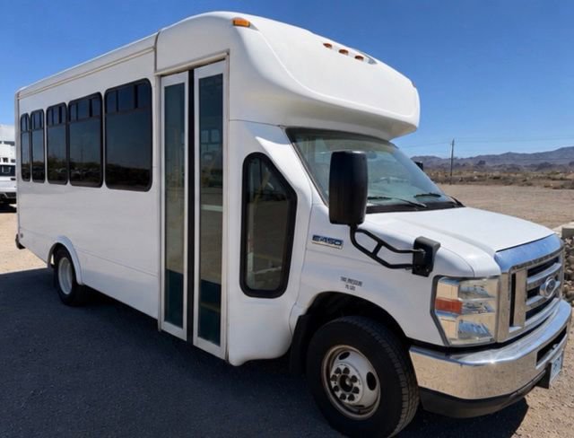 Used 2016 Ford E-450 and Econoline 450 Super Duty w/ Shuttle Bus Prep Package RWD image 2