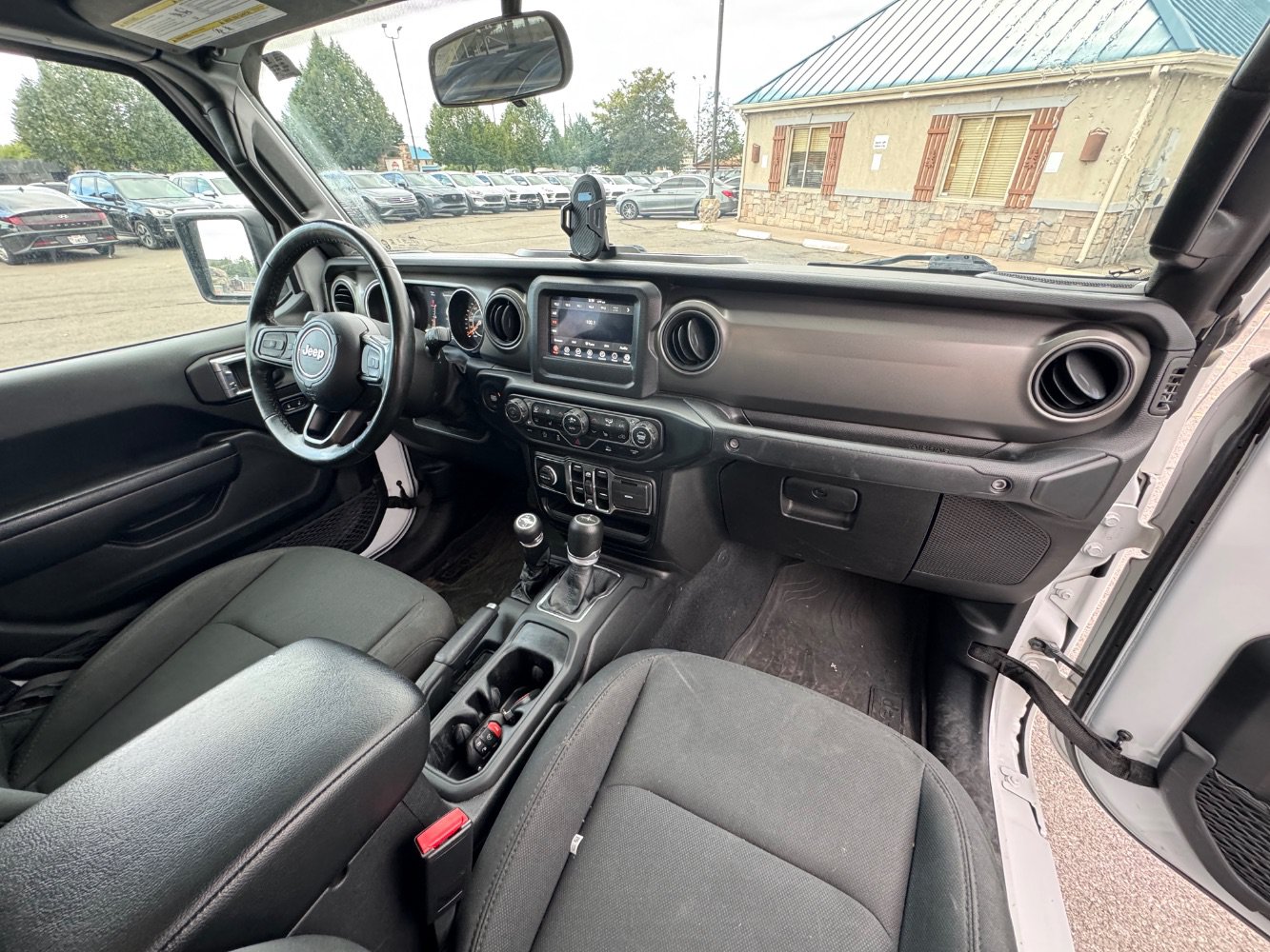 Used 2022 Jeep Gladiator Sport AWD/4WD image 9