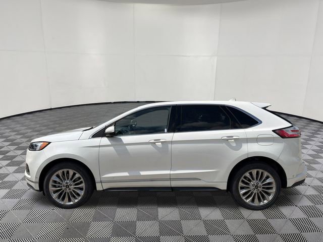 Used 2020 Ford Edge Titanium w/ Equipment Group 301A AWD/4WD image 13
