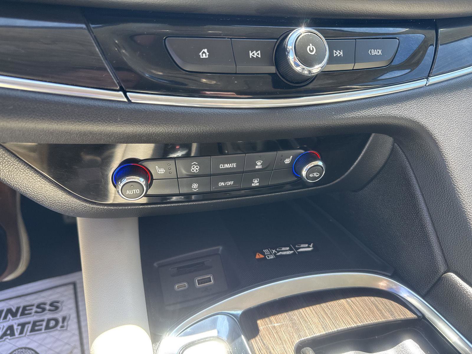 Used 2023 Buick Enclave Essence AWD/4WD image 27