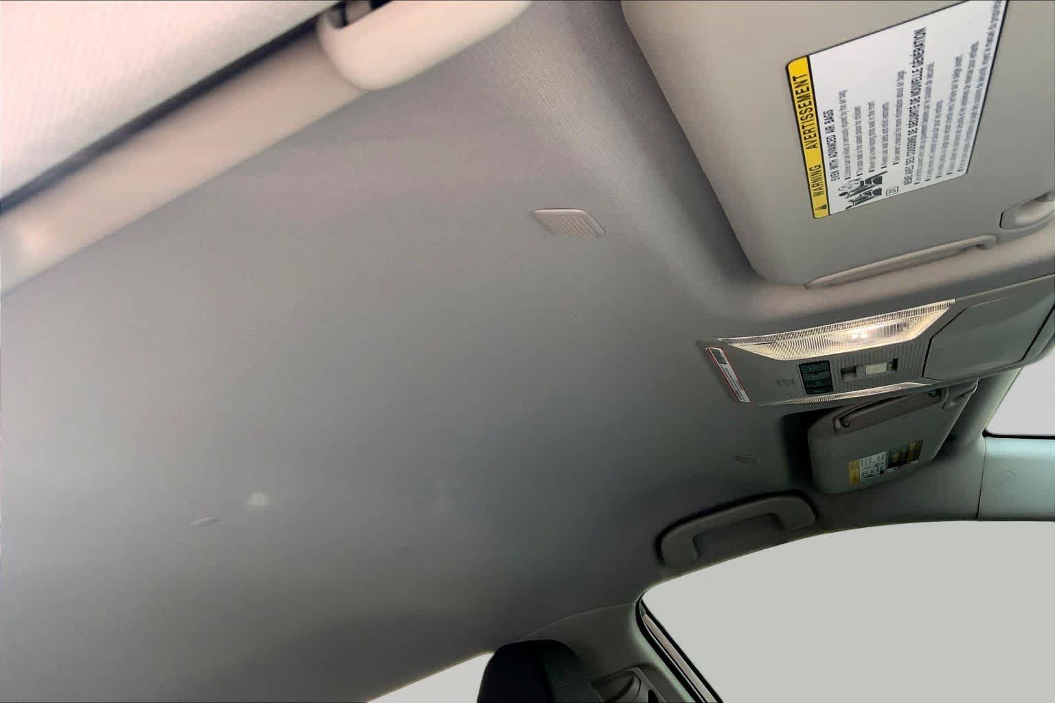 Used 2023 Toyota RAV4 XLE AWD/4WD image 14