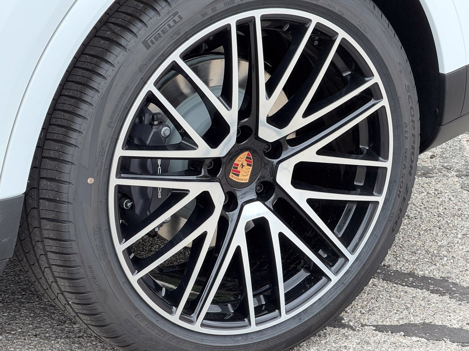 New 2026 Porsche Cayenne AWD/4WD image 14
