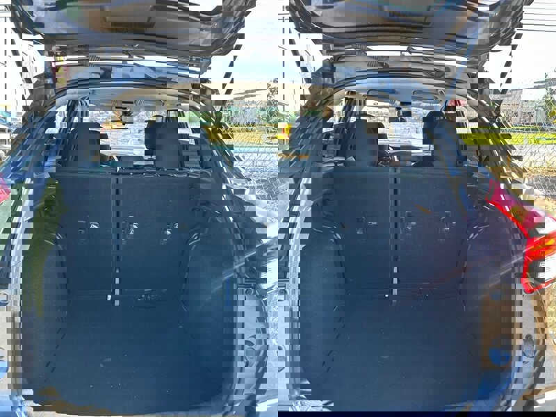 Used 2020 Nissan Kicks S image 14