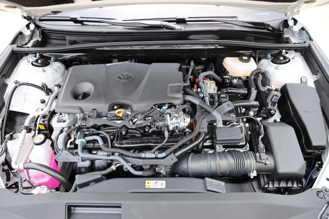 New 2026 Toyota Camry Hybrid FWD image 10