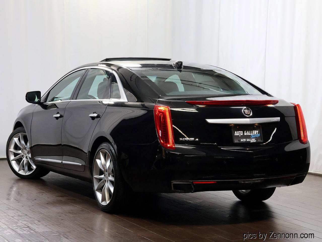 Used 2015 Cadillac XTS Premium image 12