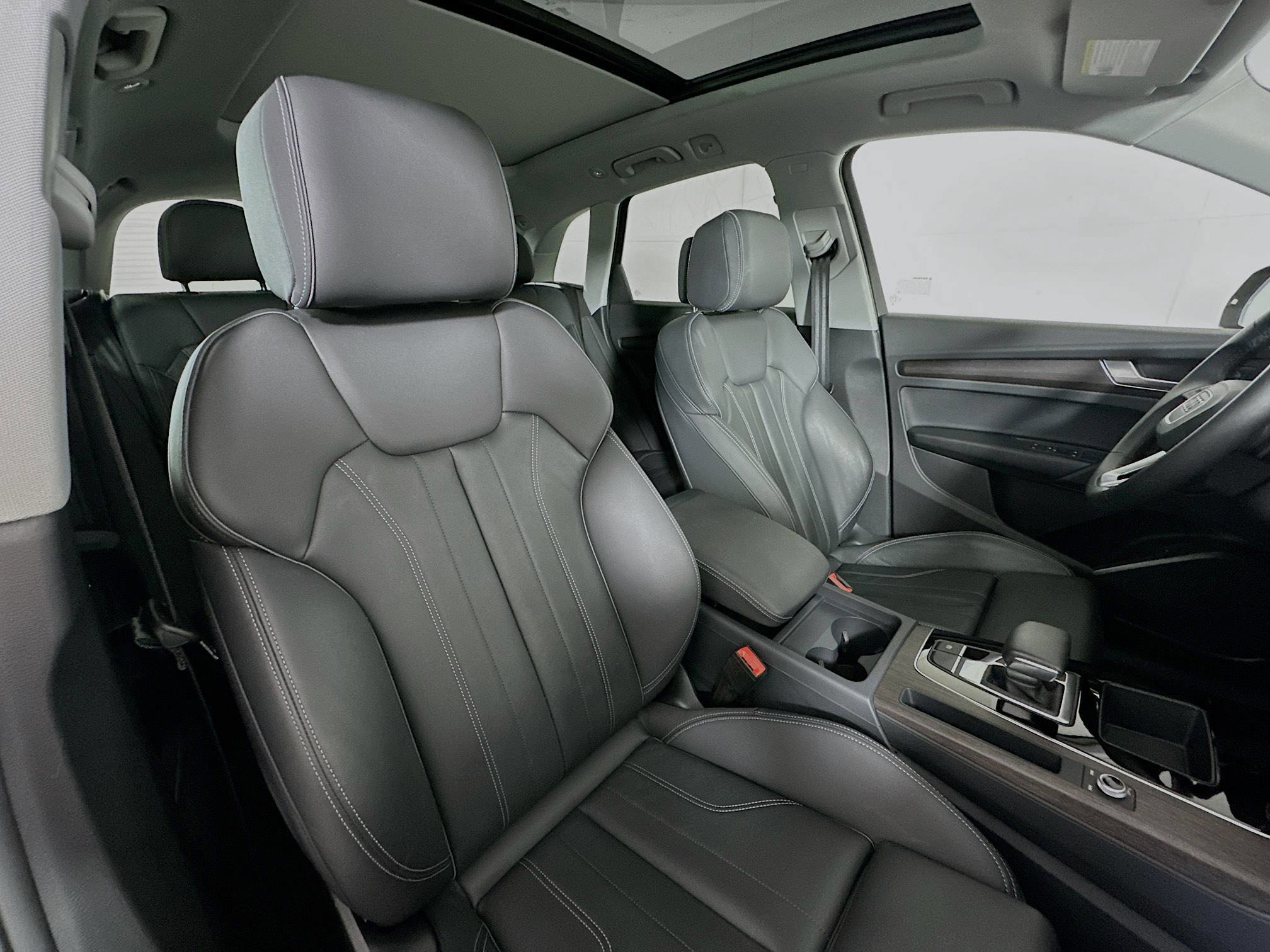 Used 2025 Audi Q5 2.0T Premium image 27