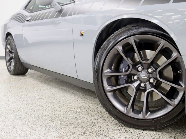 Used 2021 Dodge Challenger R/T Scat Pack w/ Shaker Package RWD image 4