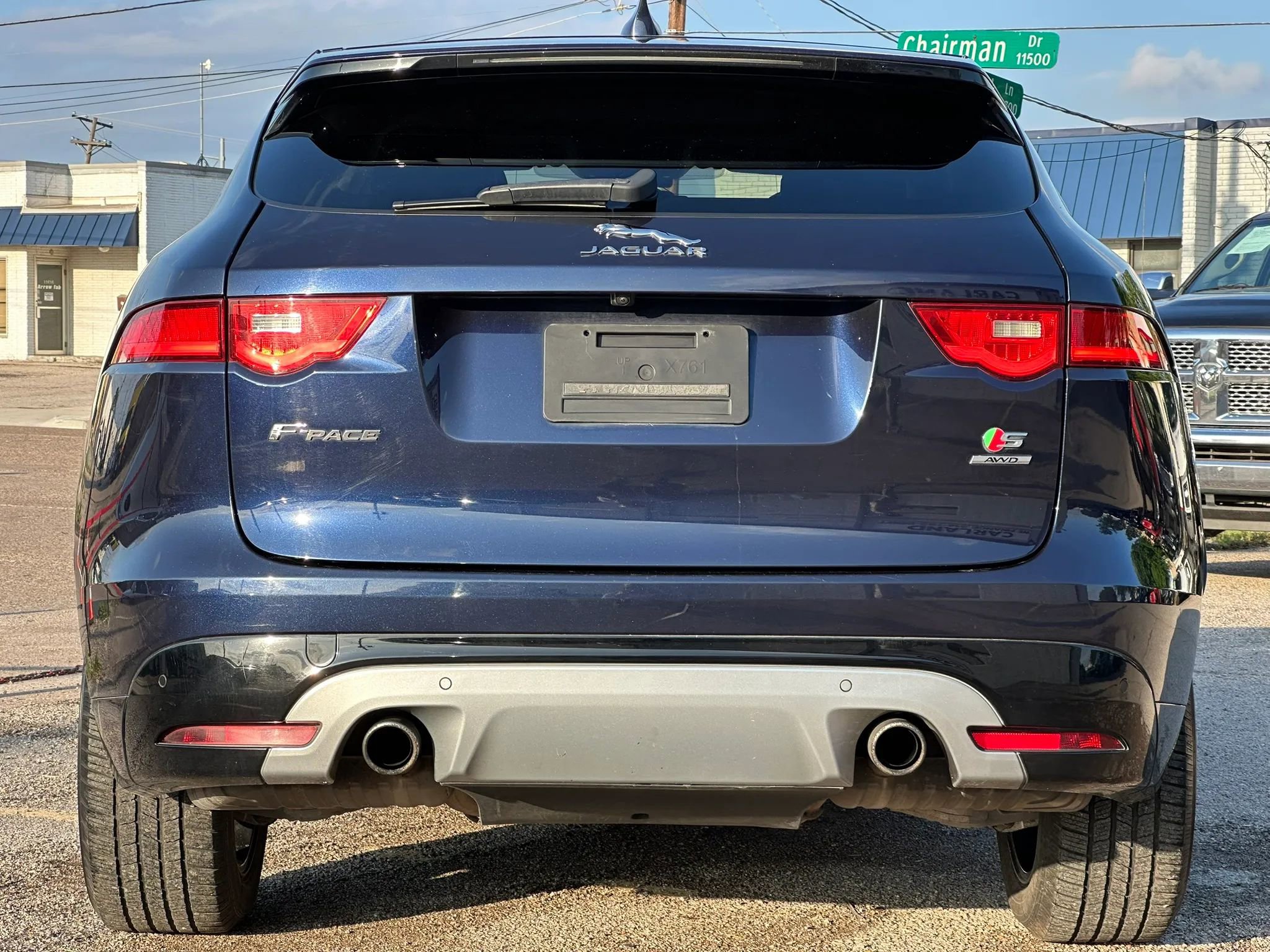 Used 2017 Jaguar F-PACE S AWD/4WD image 6
