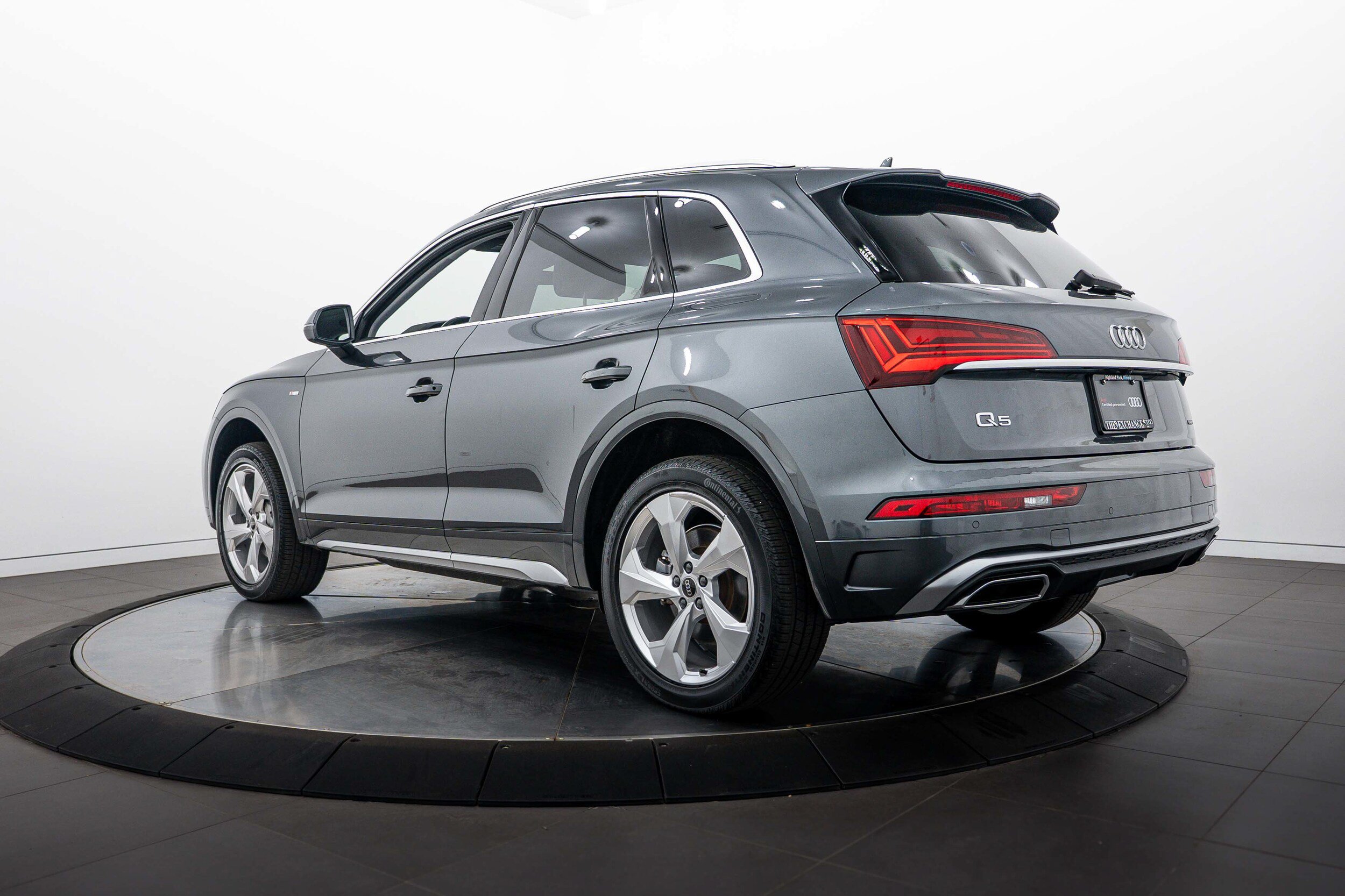 Certified 2023 Audi Q5 2.0T Premium Plus AWD/4WD image 5