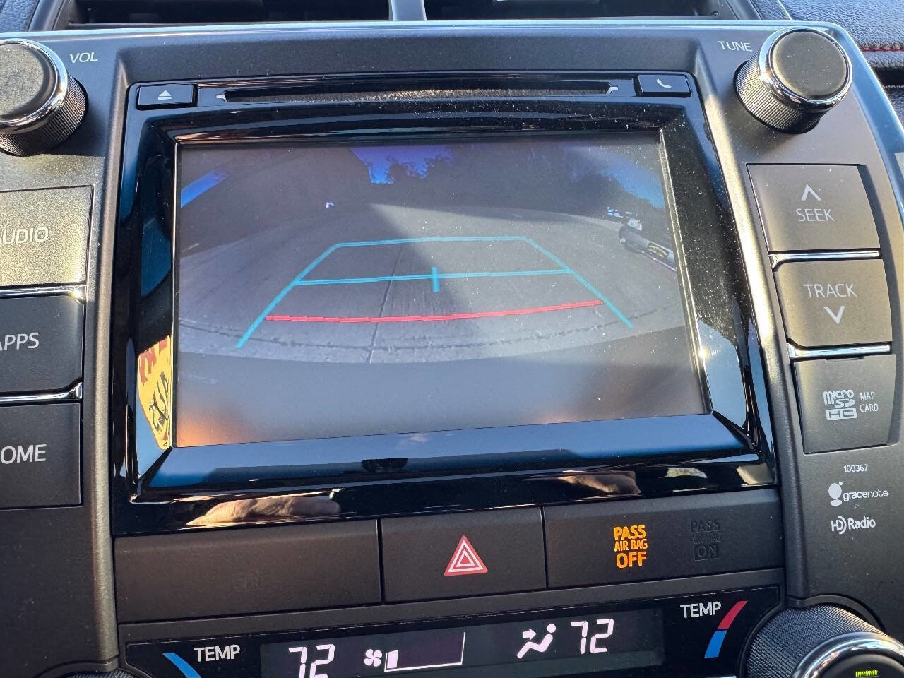 Used 2015 Toyota Camry XSE image 21