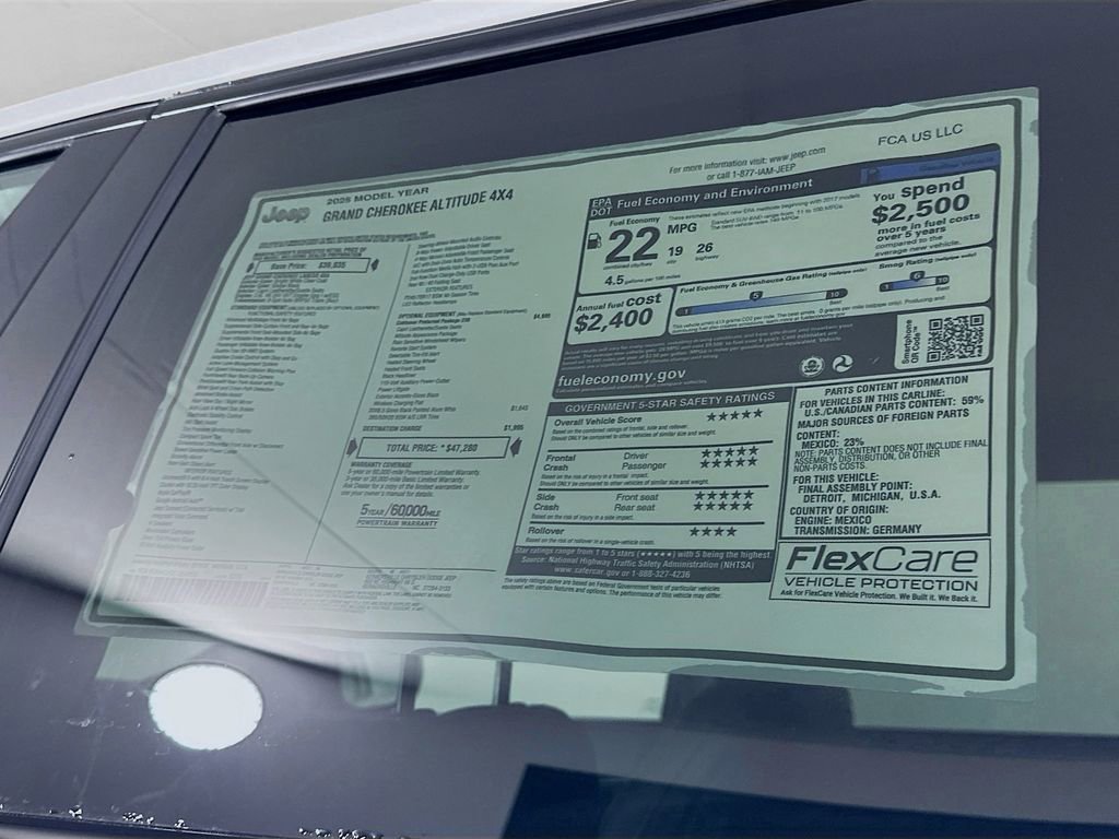 New 2025 Jeep Grand Cherokee Altitude image 20