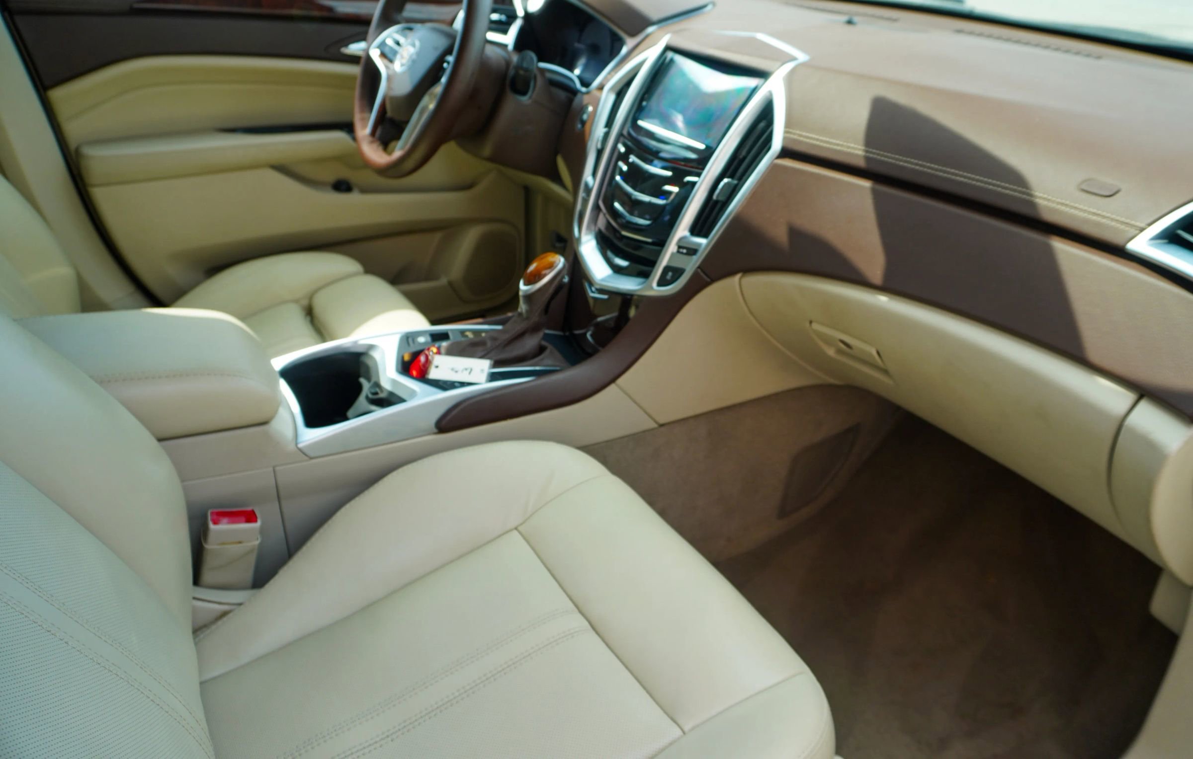 Used 2016 Cadillac SRX Luxury w/ Driver Awareness Package image 22