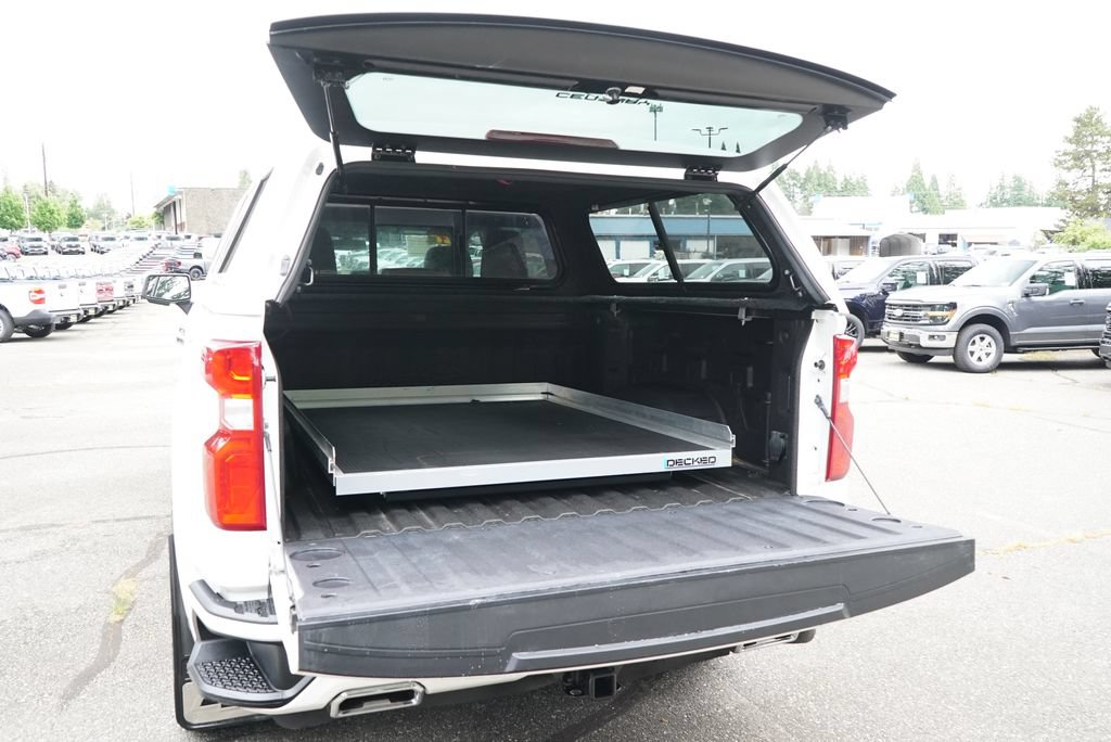 Used 2022 Chevrolet Silverado 1500 High Country AWD/4WD image 31