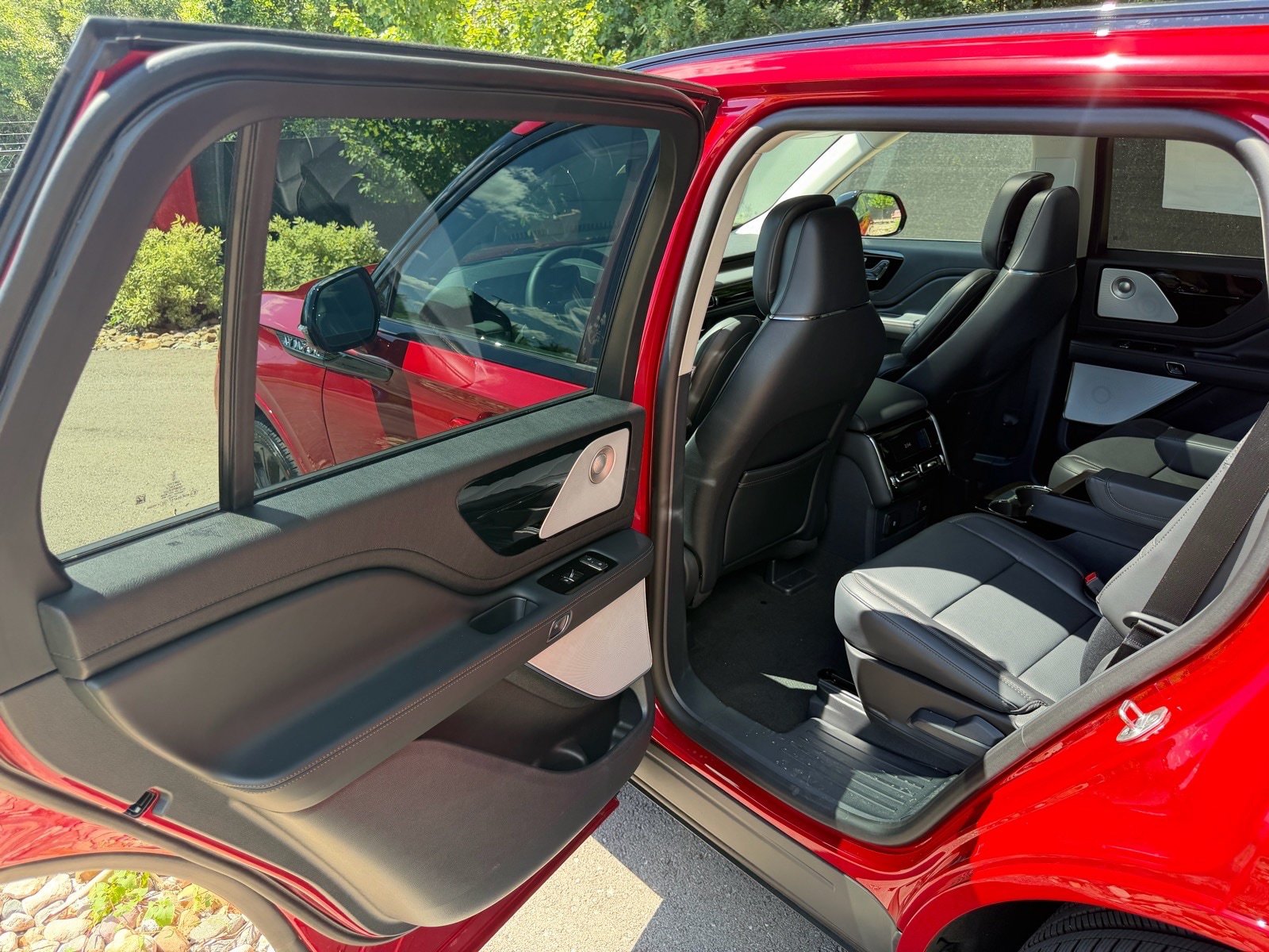 New 2026 Lincoln Aviator Reserve AWD/4WD image 19