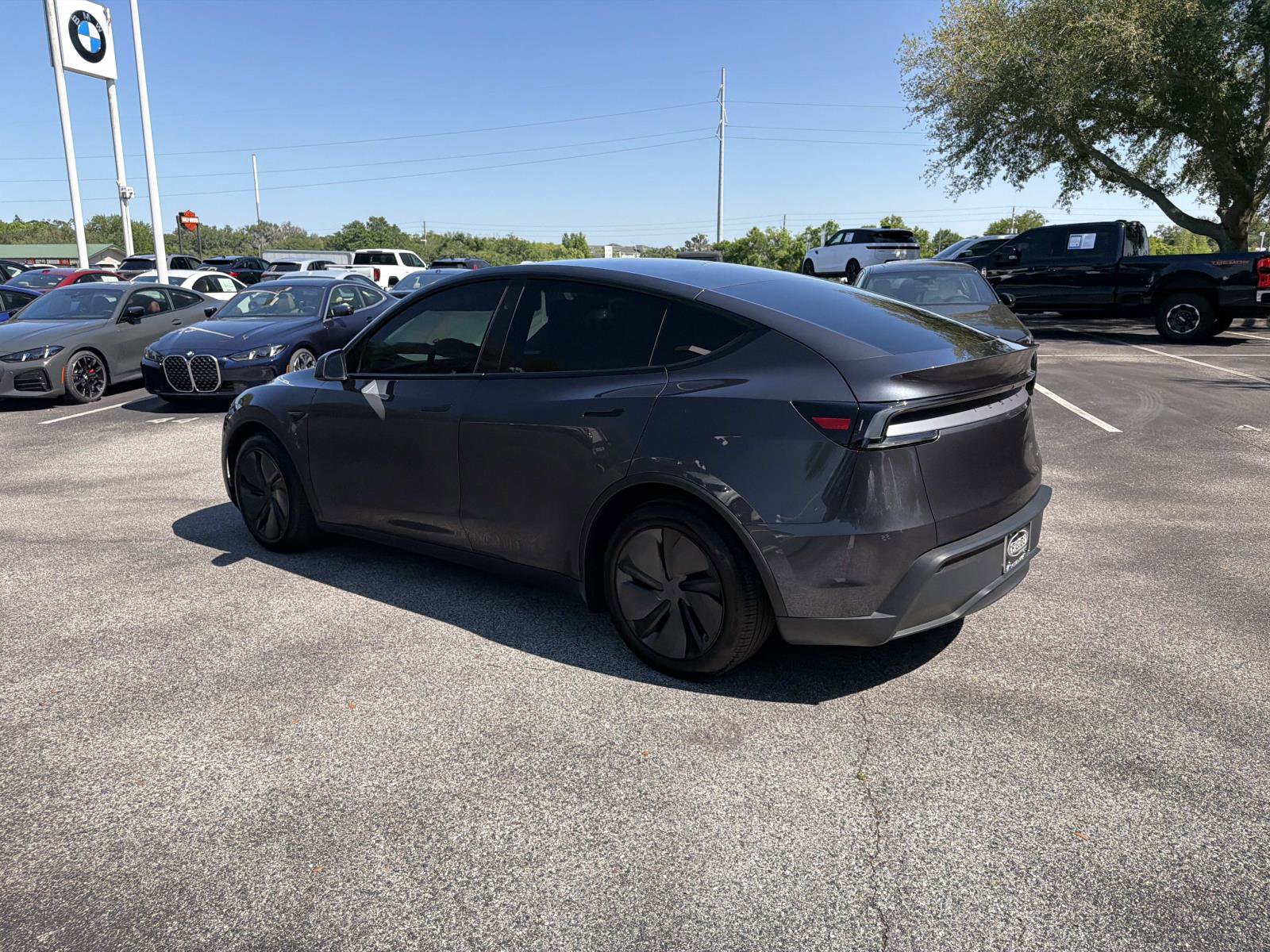 Used 2026 Tesla Model Y AWD image 6
