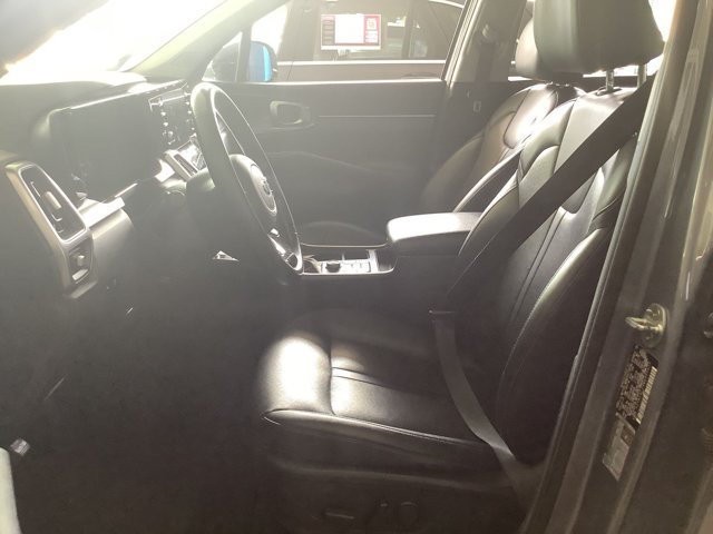 Used 2021 Kia Sorento S FWD image 9