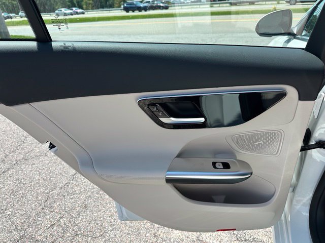 New 2026 Mercedes-Benz C 300 4MATIC Sedan image 15