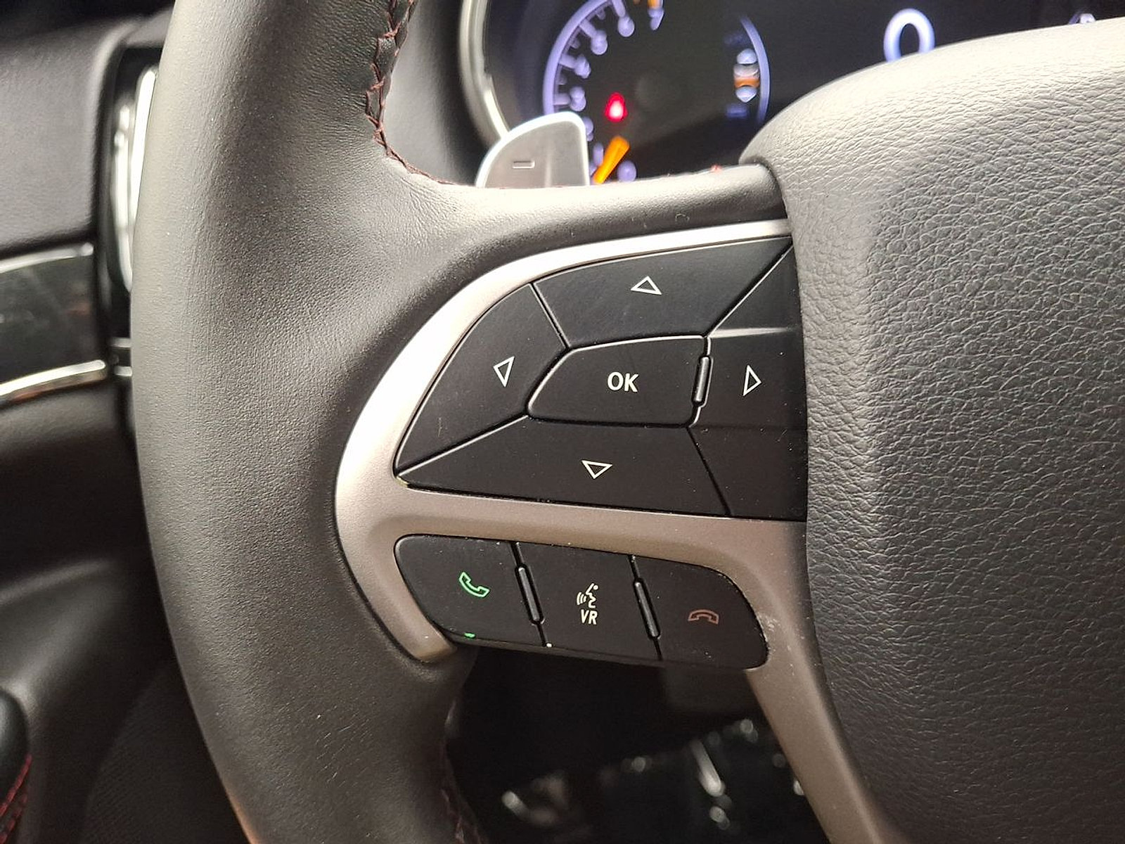 Used 2019 Jeep Grand Cherokee Trailhawk AWD/4WD image 17