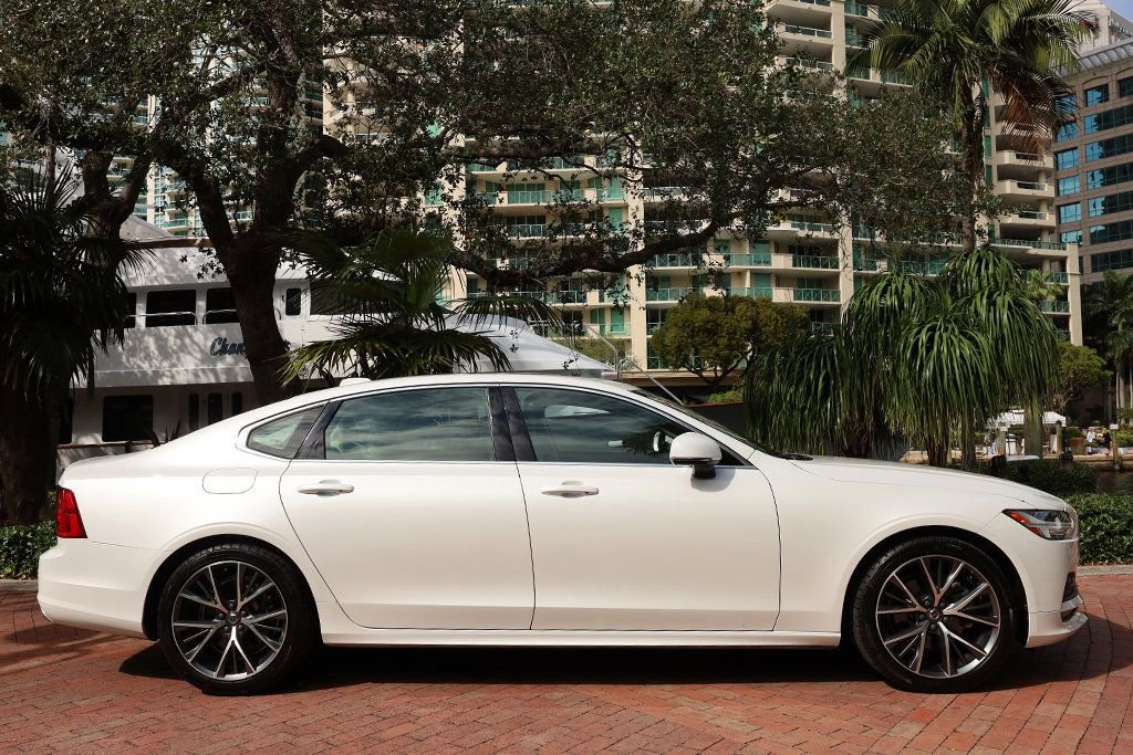 Used 2019 Volvo S90 T5 Momentum image 4