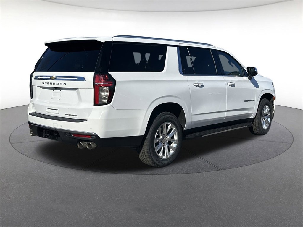 Used 2023 Chevrolet Suburban Premier image 6