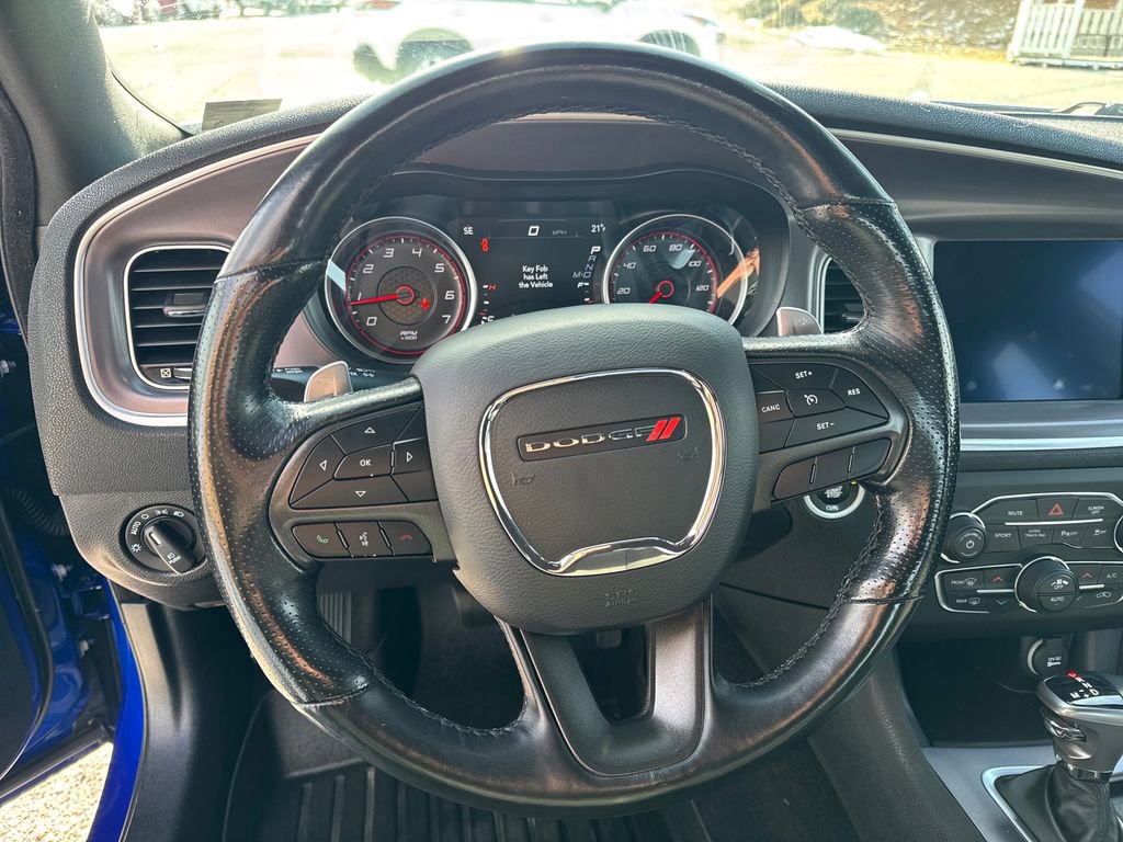 Used 2019 Dodge Charger SXT w/ Cold Weather Package image 15