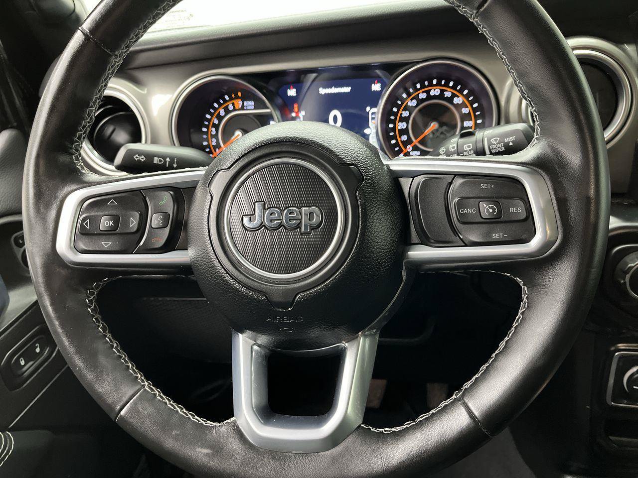 Used 2022 Jeep Wrangler Unlimited Sahara w/ Cold Weather Group AWD/4WD image 14