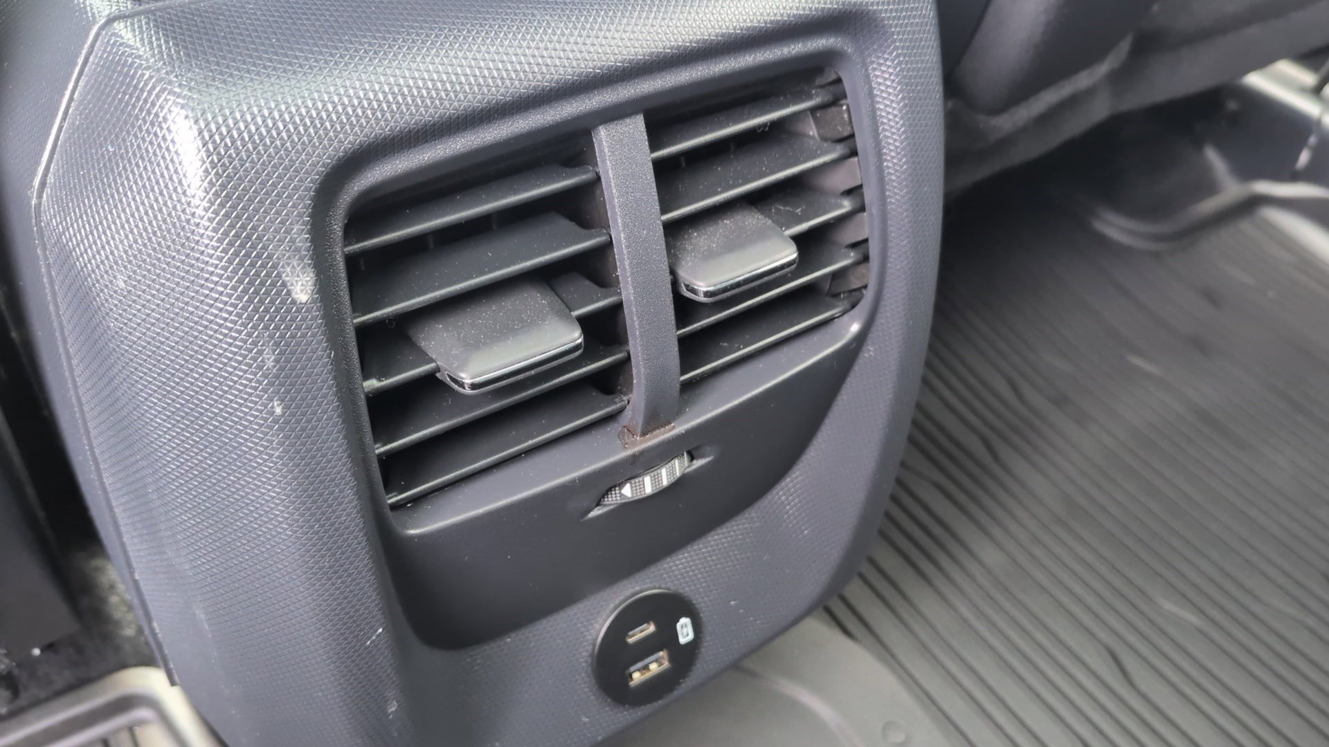 Used 2022 Ford Mustang Mach-E GT w/ GT Performance Edition AWD/4WD image 27