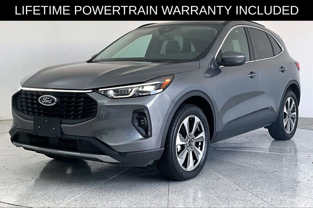 Used 2025 Ford Escape Platinum AWD/4WD image 14